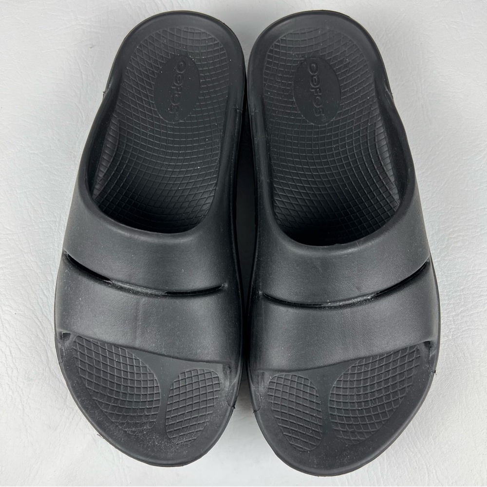 534 Oofos Black Slide Sandals unisex mens 8 womens 10